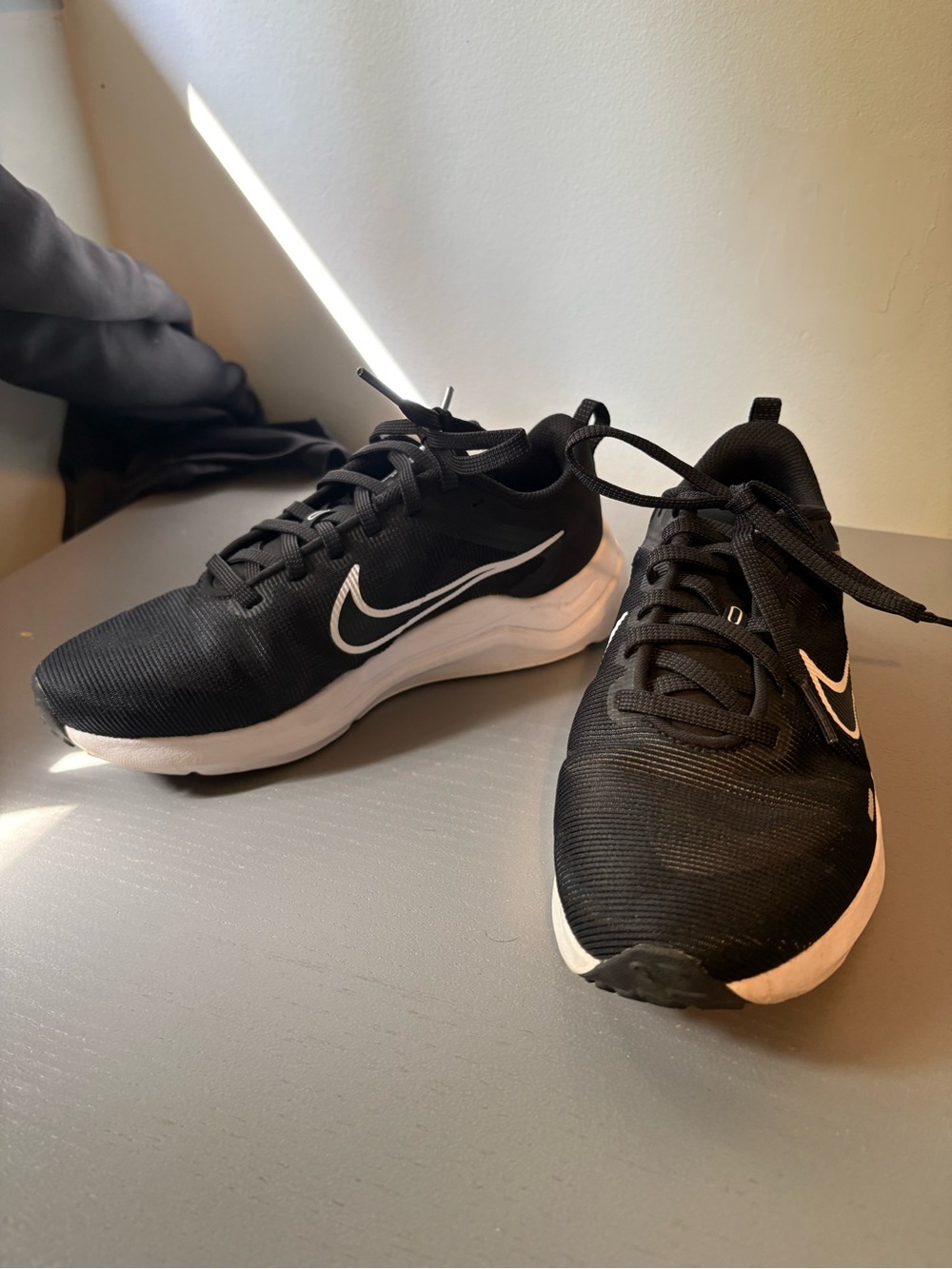 Nike running shoes/sneakers